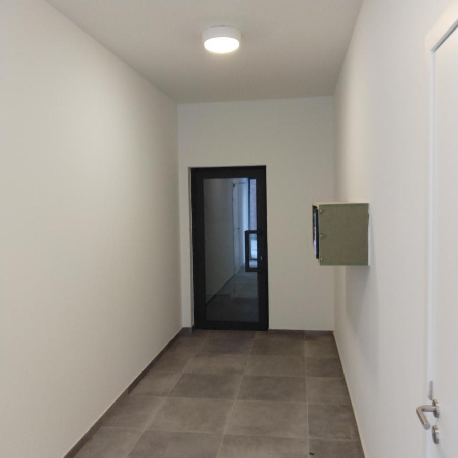 Studio Near Shopping K In K New Bright And Central Κόρτρικ Εξωτερικό φωτογραφία